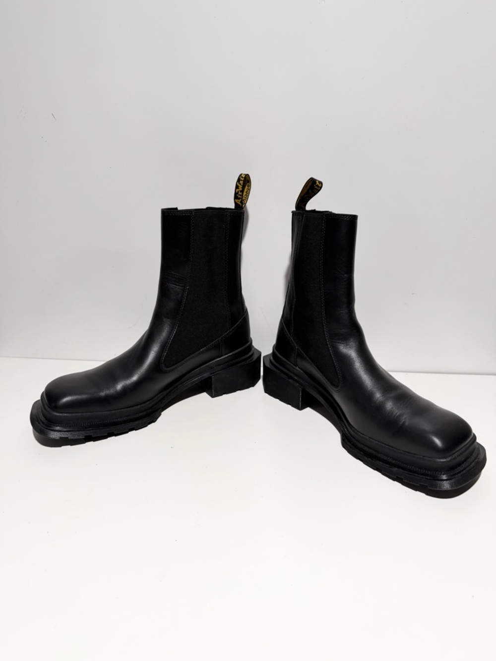 Dr Martens Maybole chelsea boots in black leather Women’s Black Chelsea Platform - Picture 7 of 10